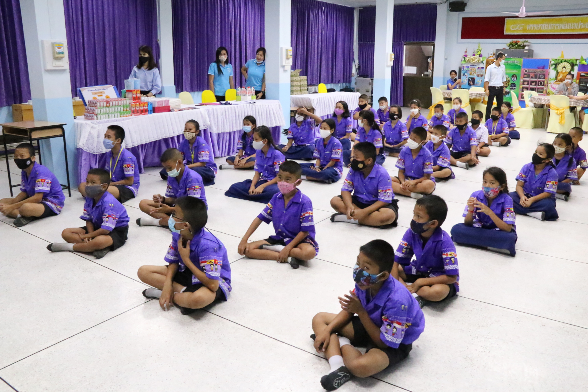 กรมบังคับคดีลงพื้นที่จัดโครงการวิตามินสมอง ภายใต้โครงการโรงเรียนยุติธรรมอุปถัมภ์ ประจำปีงบประมาณ พ.ศ. 2563 ณ โรงเรียนวัดไก่เตี้ย กรุงเทพมหานคร